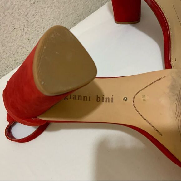 Gianni Bini Red Suede Ankle Strap Heel Sandals Size 10 - Picture 4 of 9